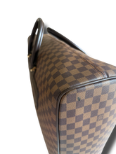 Lade das Bild in den Galerie-Viewer, Louis Vuitton Nolita GM Damier Ebene
