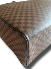 Lade das Bild in den Galerie-Viewer, Louis Vuitton Nolita GM Damier Ebene
