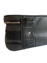 Lade das Bild in den Galerie-Viewer, Louis Vuitton Taiga Satellite 53 Black
