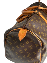 Lade das Bild in den Galerie-Viewer, Louis Vuitton Keepall 50 Monogram
