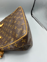 Lade das Bild in den Galerie-Viewer, Louis Vuitton Battignoles PM
