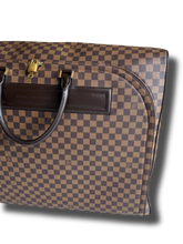 Lade das Bild in den Galerie-Viewer, Louis Vuitton Nolita GM Damier Ebene
