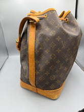 Lade das Bild in den Galerie-Viewer, Louis Vuitton Noe Grande Monogram

