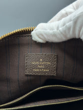 Lade das Bild in den Galerie-Viewer, Louis Vuitton Lumineuse PM Choclate
