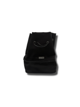 Lade das Bild in den Galerie-Viewer, Gucci Cosmetic Bucket Bag
