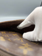 Lade das Bild in den Galerie-Viewer, Louis Vuitton Compiegne 23
