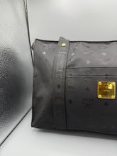 Lade das Bild in den Galerie-Viewer, MCM Shopper Black Large
