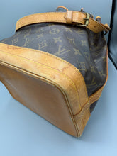Lade das Bild in den Galerie-Viewer, Louis Vuitton Noe Grande Monogram
