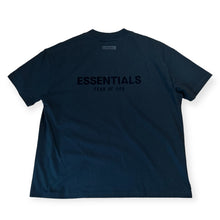 Lade das Bild in den Galerie-Viewer, Essentials T-Shirt L
