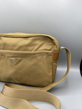 Lade das Bild in den Galerie-Viewer, Prada Side Crossbody Bag Beige
