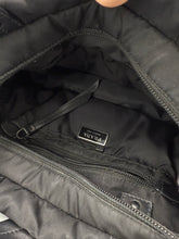 Lade das Bild in den Galerie-Viewer, Prada 2-Way Soft Shopper Bag
