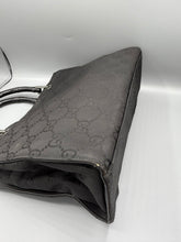 Lade das Bild in den Galerie-Viewer, Gucci Bamboo Black Monogram Bag
