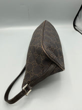 Lade das Bild in den Galerie-Viewer, Gucci Boat Bag Monogram Brown
