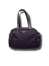 Lade das Bild in den Galerie-Viewer, Prada Triangle Purple Multi Pocket Bag
