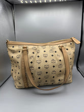 Lade das Bild in den Galerie-Viewer, MCM Shopper Beige
