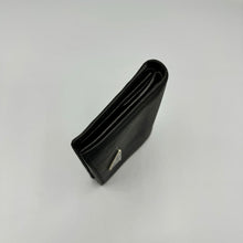 Lade das Bild in den Galerie-Viewer, Prada Saffiano Wallet Black
