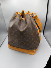 Lade das Bild in den Galerie-Viewer, Louis Vuitton Noe Grande Monogram
