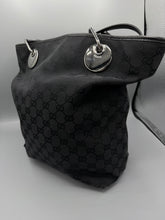 Lade das Bild in den Galerie-Viewer, Gucci Eclipse Monogram Black Tote
