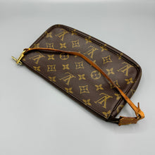 Lade das Bild in den Galerie-Viewer, Louis Vuitton Pochette Accessoires Monogram
