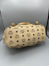 Lade das Bild in den Galerie-Viewer, MCM Shopper Beige Small
