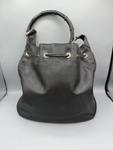 Lade das Bild in den Galerie-Viewer, Gucci Bamboo Bucket Bag Black
