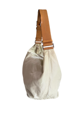 Lade das Bild in den Galerie-Viewer, Prada Nylon Hobo Bag Beige
