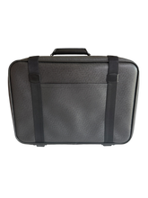 Lade das Bild in den Galerie-Viewer, Louis Vuitton Taiga Satellite 53 Black
