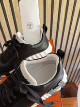 Lade das Bild in den Galerie-Viewer, Hermès Bouncing Sneaker 40
