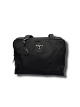 Lade das Bild in den Galerie-Viewer, Prada Nylon Shopper Bag
