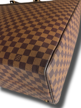 Lade das Bild in den Galerie-Viewer, Louis Vuitton Nolita GM Damier Ebene
