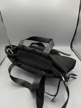 Lade das Bild in den Galerie-Viewer, Prada 2-Way Soft Shopper Bag
