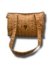 Lade das Bild in den Galerie-Viewer, MCM Shopper Cognac
