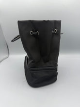Lade das Bild in den Galerie-Viewer, Gucci Cosmetic Bucket Bag
