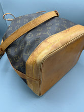 Lade das Bild in den Galerie-Viewer, Louis Vuitton Noe Grande Monogram

