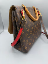 Lade das Bild in den Galerie-Viewer, Louis Vuitton Marignan Monogram/Red
