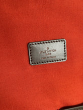 Lade das Bild in den Galerie-Viewer, Louis Vuitton Nolita GM Damier Ebene
