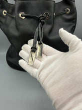 Lade das Bild in den Galerie-Viewer, Gucci Bamboo Bucket Bag Black
