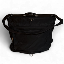 Lade das Bild in den Galerie-Viewer, Prada Tessuto Kleidersack Black Nylon
