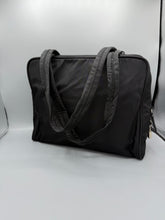 Lade das Bild in den Galerie-Viewer, Prada Nylon Shopper Bag

