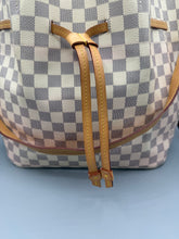 Lade das Bild in den Galerie-Viewer, Louis Vuitton Girolata Damier Azur

