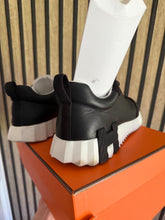 Lade das Bild in den Galerie-Viewer, Hermès Bouncing Sneaker 40
