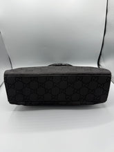 Lade das Bild in den Galerie-Viewer, Gucci Bamboo Black Monogram Bag
