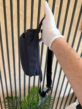 Lade das Bild in den Galerie-Viewer, Prada Nylon Belt Bag
