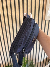 Lade das Bild in den Galerie-Viewer, Prada Nylon Belt Bag

