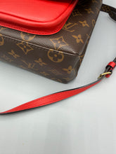 Lade das Bild in den Galerie-Viewer, Louis Vuitton Marignan Monogram/Red
