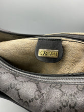 Lade das Bild in den Galerie-Viewer, Gucci 70s Handbag Black
