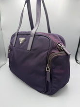 Lade das Bild in den Galerie-Viewer, Prada Triangle Purple Multi Pocket Bag
