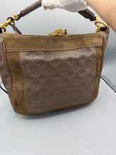 Lade das Bild in den Galerie-Viewer, Louis Vuitton Audacieuse PM Brown
