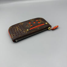 Lade das Bild in den Galerie-Viewer, Louis Vuitton Perforated Pochette Cles
