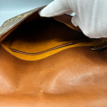 Lade das Bild in den Galerie-Viewer, Louis Vuitton Musette Salsa GM Monogram
